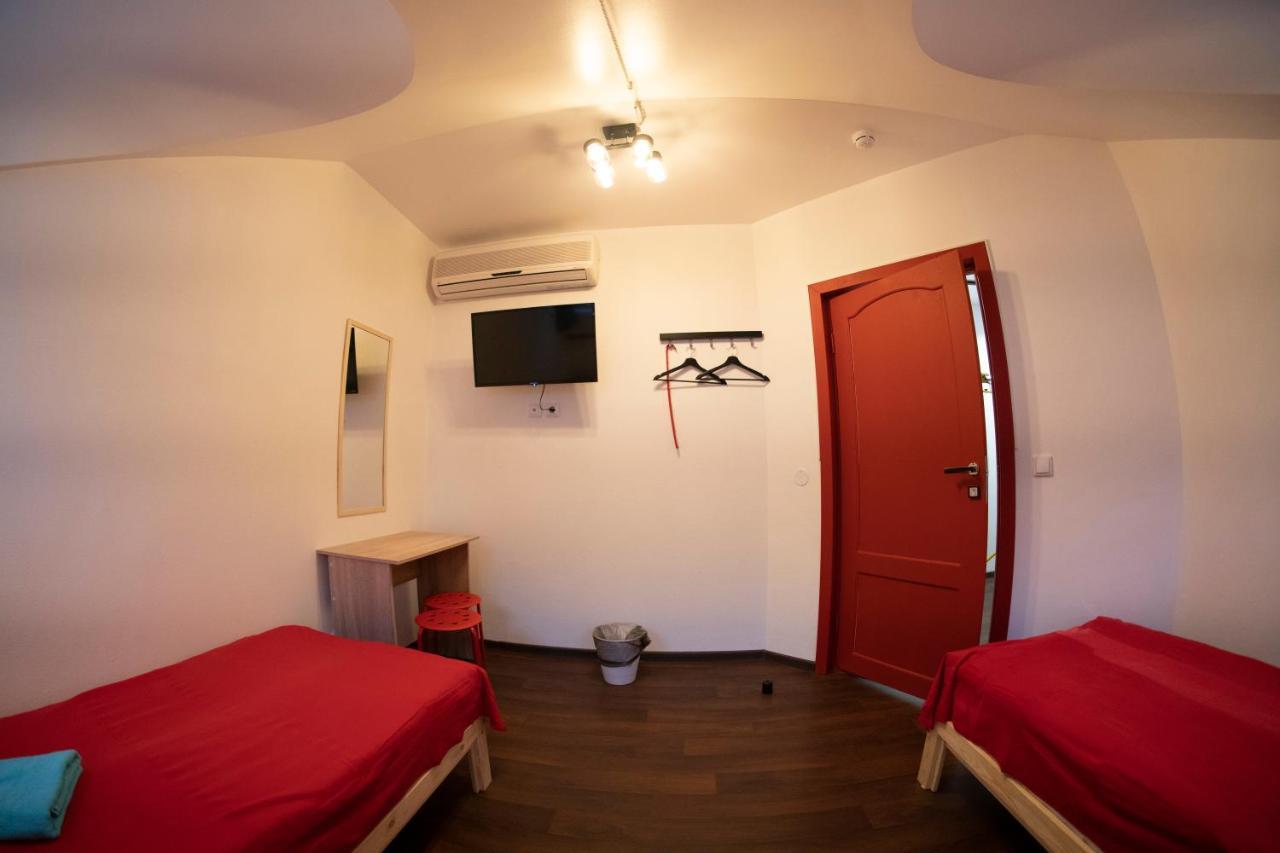 Attic Hostel Saint-Petersburg 상트페테르부르크 외부 사진